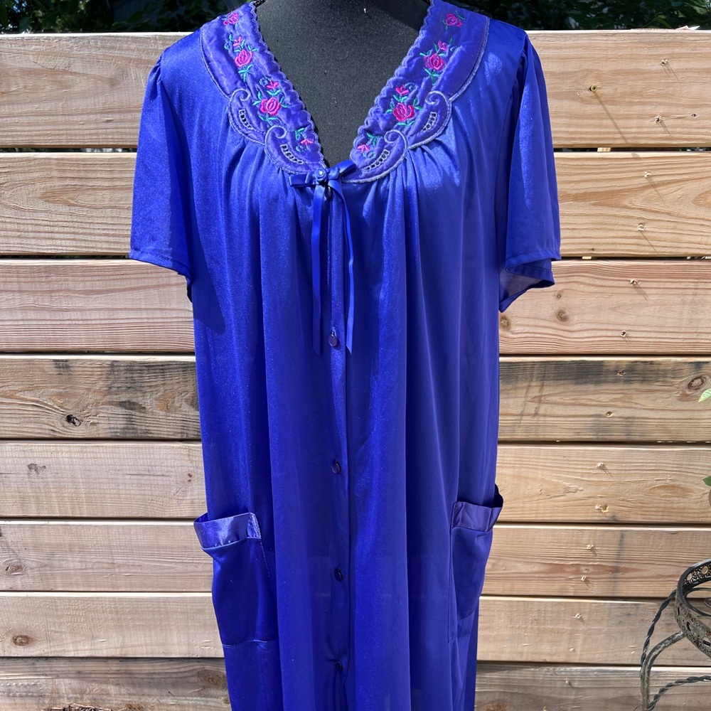Quiet Moments Woman’s Nightgown Size 1X